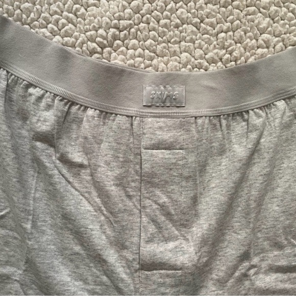 Skims Boyfriend Loose Boxer Light Heather Grey XXS | New with Tags - Picture 5 of 12